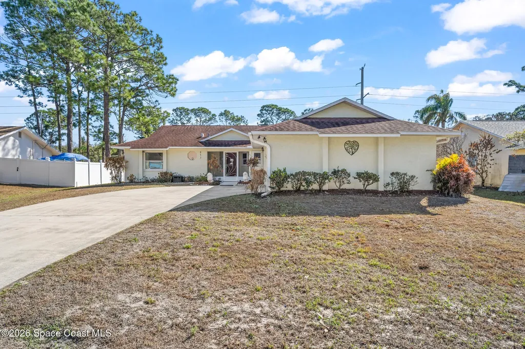 853 Lamplighter Drive NW Palm Bay FL 32907