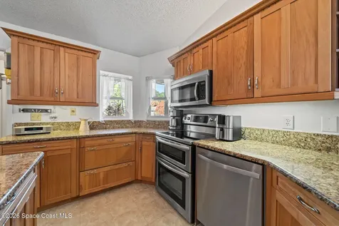 853 Lamplighter Drive NW Palm Bay FL 32907