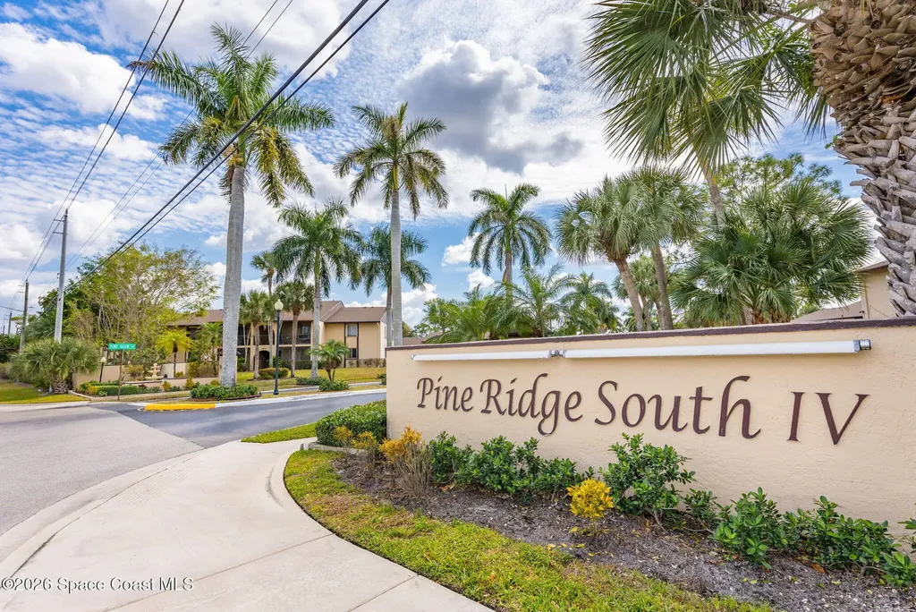 421 Pine Glen Lane Lake Worth FL 33467