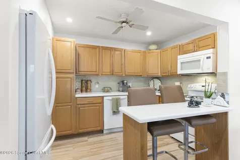 421 Pine Glen Lane Lake Worth FL 33467