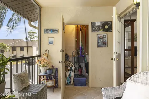 421 Pine Glen Lane Lake Worth FL 33467