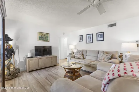 421 Pine Glen Lane Lake Worth FL 33467