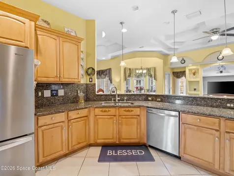 882 Palo Alto Street SE Palm Bay FL 32909