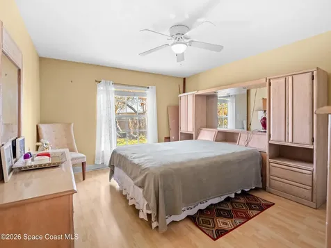 882 Palo Alto Street SE Palm Bay FL 32909