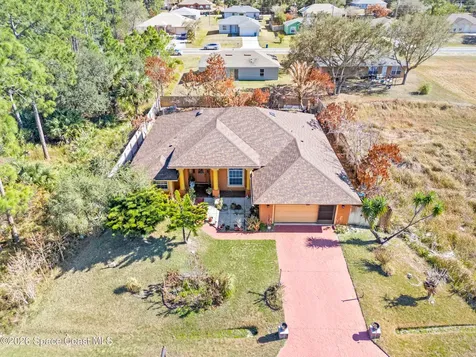 882 Palo Alto Street SE Palm Bay FL 32909