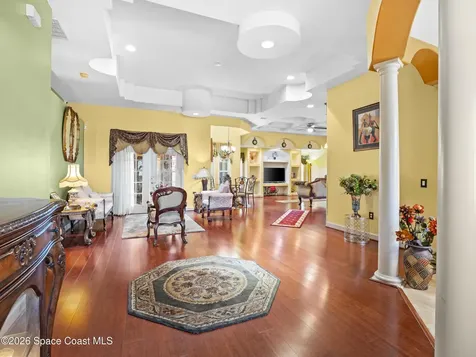 882 Palo Alto Street SE Palm Bay FL 32909