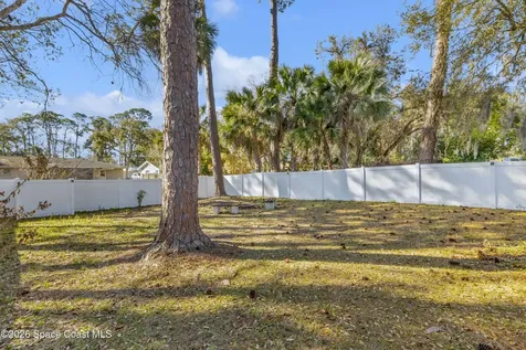 533 Blake Road South Daytona FL 32119
