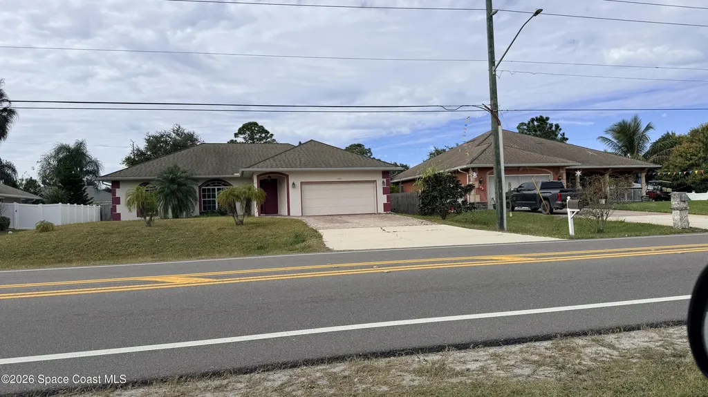 1782 Degroodt Road SW Palm Bay FL 32908