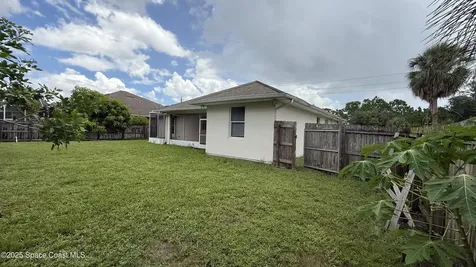 1782 Degroodt Road SW Palm Bay FL 32908