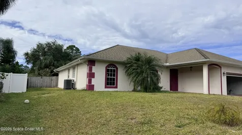 1782 Degroodt Road SW Palm Bay FL 32908