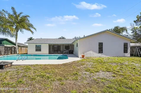 218 Cambridge Avenue NE Palm Bay FL 32907