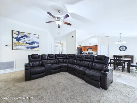 490 Tuloma Avenue SW Palm Bay FL 32908