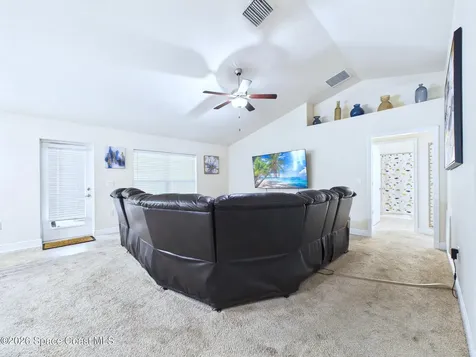 490 Tuloma Avenue SW Palm Bay FL 32908