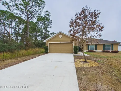 490 Tuloma Avenue SW Palm Bay FL 32908