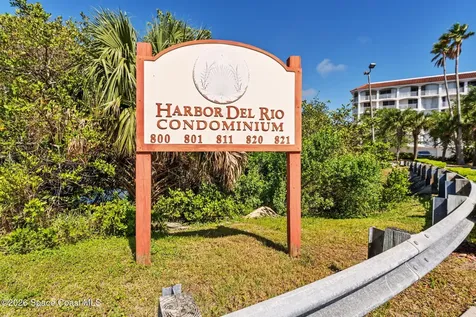 800 Del Rio Way Merritt Island FL 32953