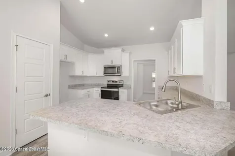 483 Oakleaf Street SW Palm Bay FL 32908