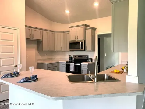 483 Oakleaf Street SW Palm Bay FL 32908