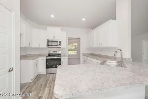 483 Oakleaf Street SW Palm Bay FL 32908