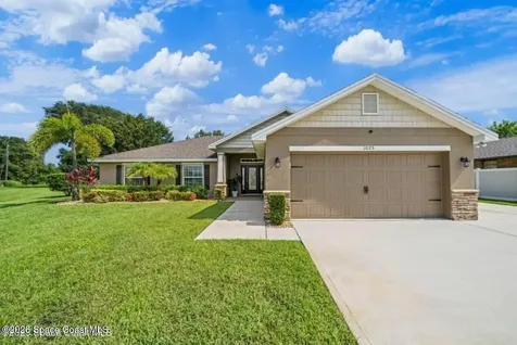 885 Micco Street SW Palm Bay FL 32908