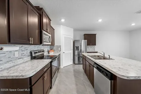 458 Haleybury Street SW Palm Bay FL 32908