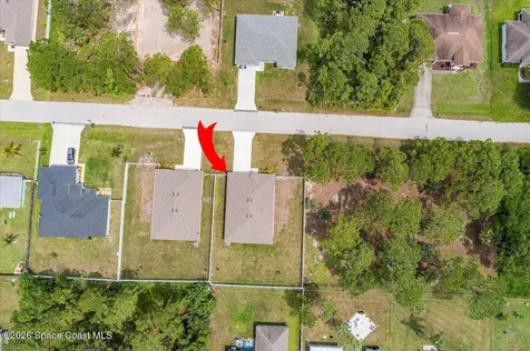 458 Haleybury Street SW Palm Bay FL 32908