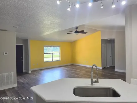 647 Bryant Road SW Palm Bay FL 32908