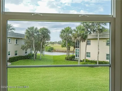 35 Vista Gardens Trail Vero Beach FL 32962