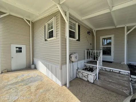 6165 98th Road Sebastian FL 32958