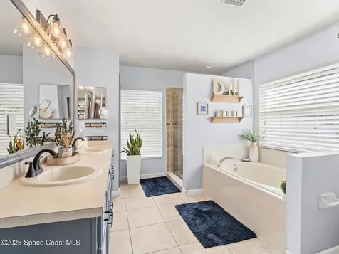 581 Ganley Street SW Palm Bay FL 32908