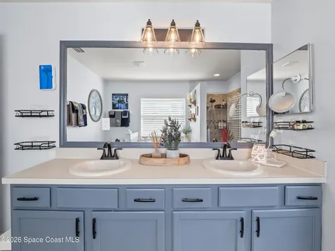 581 Ganley Street SW Palm Bay FL 32908