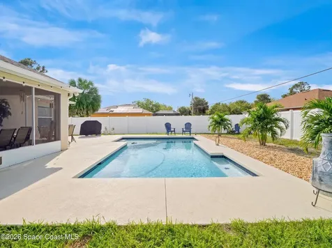 581 Ganley Street SW Palm Bay FL 32908