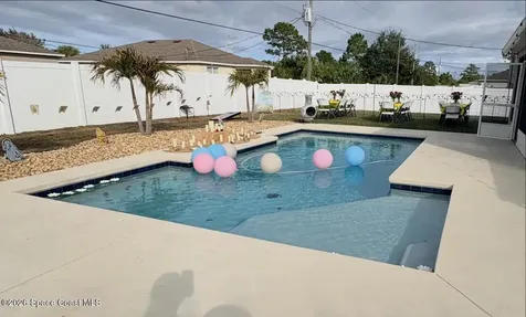 581 Ganley Street SW Palm Bay FL 32908