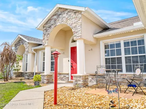 581 Ganley Street SW Palm Bay FL 32908