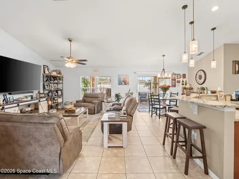 581 Ganley Street SW Palm Bay FL 32908