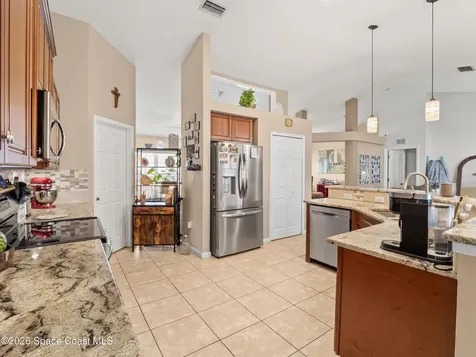 581 Ganley Street SW Palm Bay FL 32908