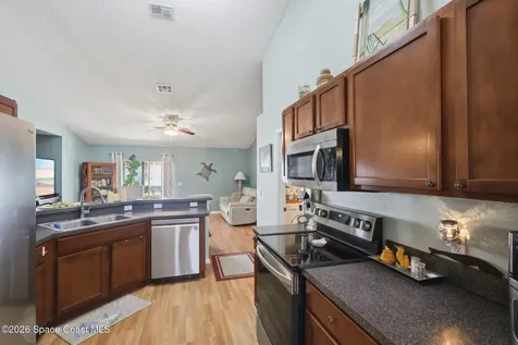 403 Central Mariners Drive Edgewater FL 32141