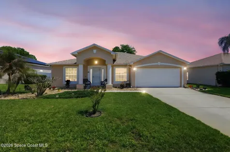 403 Central Mariners Drive Edgewater FL 32141