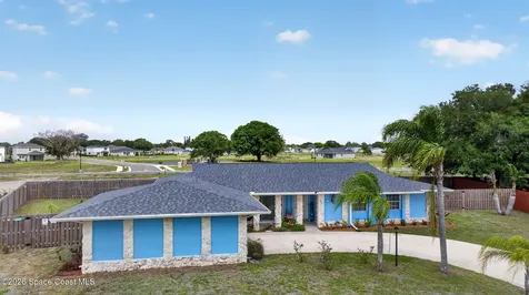 956 Waialae Circle NE Palm Bay FL 32905