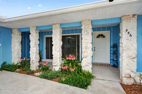 956 Waialae Circle NE Palm Bay FL 32905