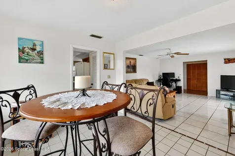 956 Waialae Circle NE Palm Bay FL 32905