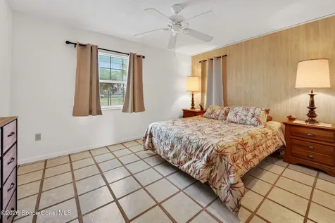 956 Waialae Circle NE Palm Bay FL 32905