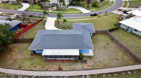 956 Waialae Circle NE Palm Bay FL 32905
