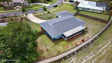 956 Waialae Circle NE Palm Bay FL 32905