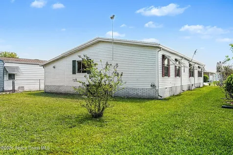 210 Kiwi Drive Barefoot Bay FL 32976