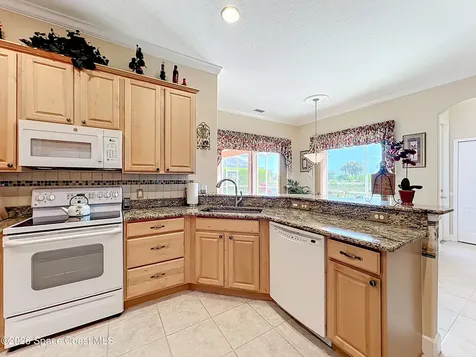 2941 Camberly Circle Melbourne FL 32940