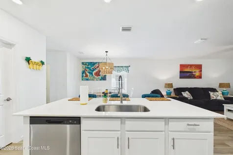 1577 Colebrook Circle SW Palm Bay FL 32908