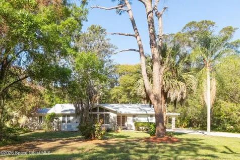 693 W Pine Road Melbourne Village FL 32904