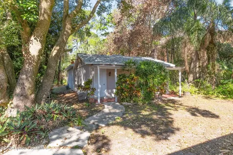 693 W Pine Road Melbourne Village FL 32904