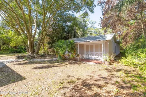 693 W Pine Road Melbourne Village FL 32904