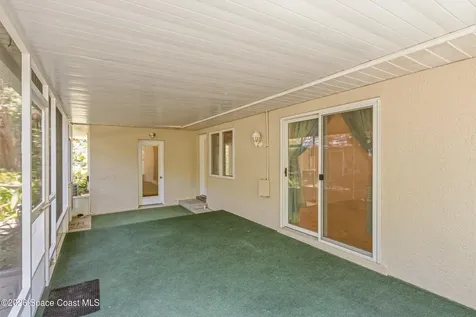 693 W Pine Road Melbourne Village FL 32904